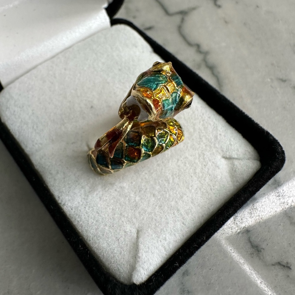 Vintage Enameled 18k Snake Ring, sz 5 1/4